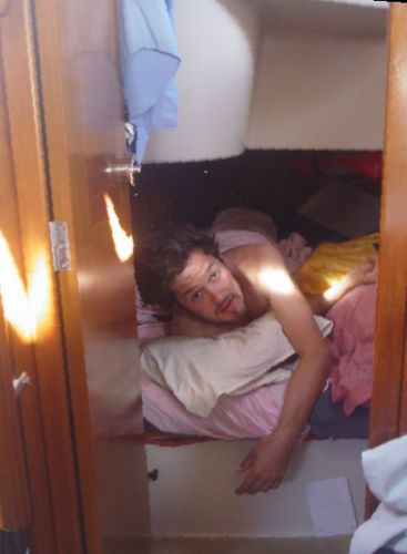 Today: 57 Miles in 24 hours because of the lack of winds. We should have better stayed in bed ! (West Trade Winds sea, 1832 Miles)